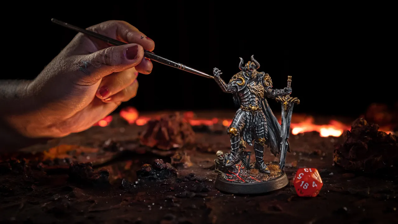 Realistic metal: tips for painting weapons and armor